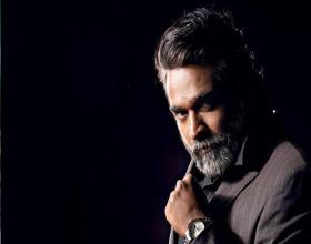 Star Actor Spotted in Sye Raa Sets