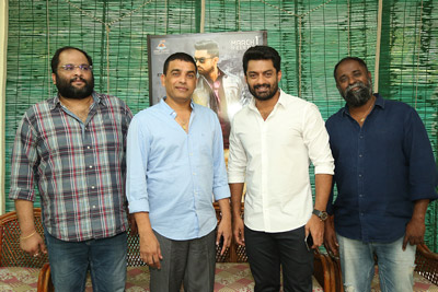 118-team-success-press-meet
