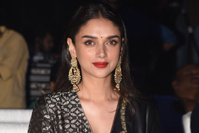 aditi-rao-at-antariksham-9000-kmph-pre-release