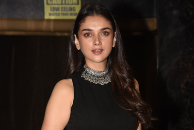 aditi-rao-hydari-at-antariksham-9000-kmph-trailer-launch