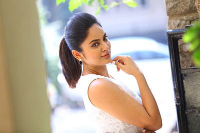 Nanditha Swetha stills at Interview About Bluff Master