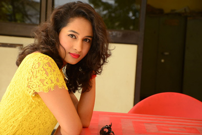 Pooja Ramachandran Interview Stills For Inthalo Ennenni Vinthalo