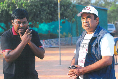 ramesh-and-brahmanandam-stills-from-namaste-nesthama