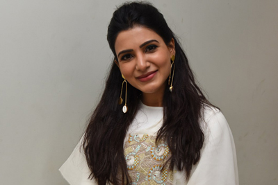 Samantha at Oh Baby Movie Team Success Meet