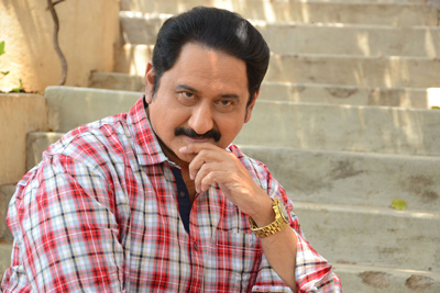 suman-stills-at-sadi-movie-opening