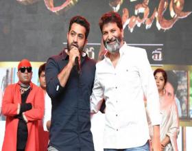 NTR Emotional Speech in Aravinda Sametha Pre Release Event