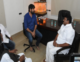 Talasani Srinivas Yadav Consoled Srikanth
