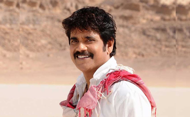 birthday-wishes-to-nava-manmadha-akkineni-nagarjuna