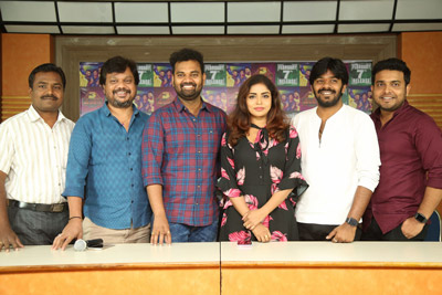 3-monkeys-movie-team-pressmeet