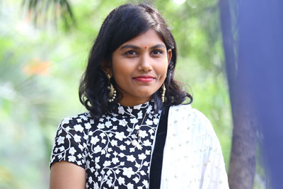 actress-divya-at-market-movie-opening-event