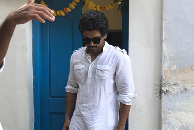 allu-arjun-dussera-celebration-at-his-in-laws-home