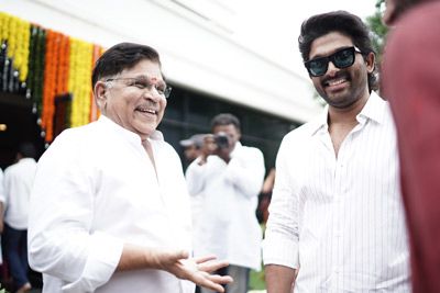 allu-arjun-pooja-at-geetha-arts