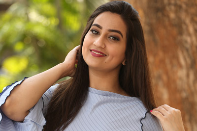 anchor-manjusha-at-118-team-success-press-meet