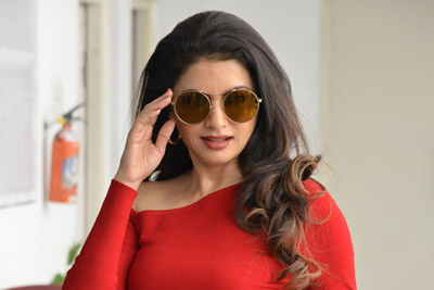 bhagyashree-at-kitty-party-movie-logo-launch-event