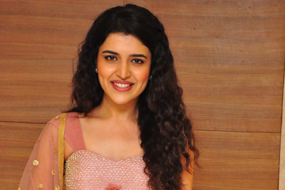 chitra-shukla-stills-at-silly-fellows-pre-release-event