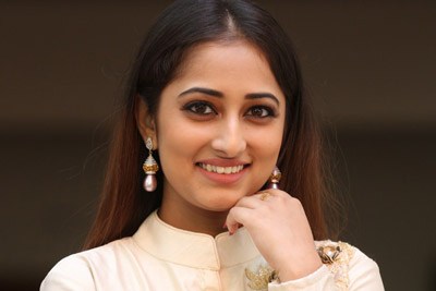 heena-at-rangu-paduddhi-teaser-launch