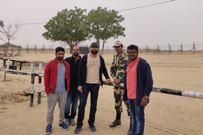 hero-gopicchand-at-indian-border