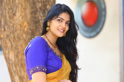 Kalpika Ganesh at Padi Padi Leche Manasu Team Pressmeet