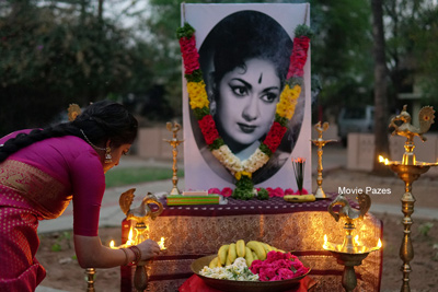Keerthy Suresh Still At Mahanati Savithri Portrait