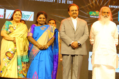 legends-live-concert-stills