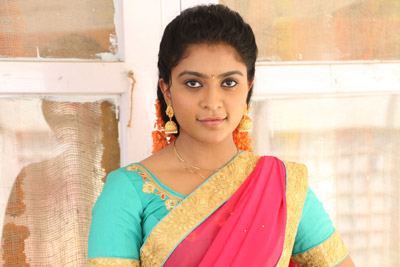 mahati-at-nayana-rara-intiki-nri-movie-opening-event