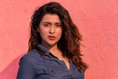 mannara-chopra-latest-stills-in-denims