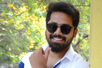 nandu-interview-stills-for-inthalo-ennenni-vinthalo