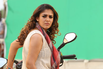 nayantara-stills-from-airaa