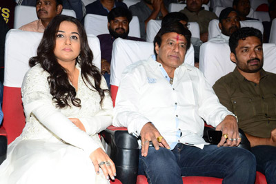 ntr-kathanayakudu-team-at-bramaramba-theatre