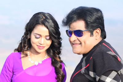 pandugadu-movie-team-latest-stills