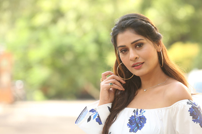 payal-rajput-at-rdx-love-trailer-launch