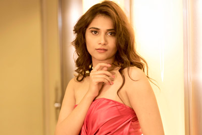 priya-singh-stills