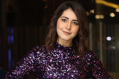 Raashi Khanna at Prati Roju Pandage Trailer Launch Event