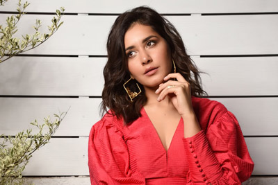 Raashi Khanna Latest Photoshoot Pictures