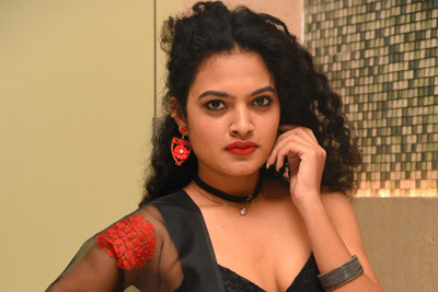 Riya At Prati Roju Pandage Movie Pre Release Event