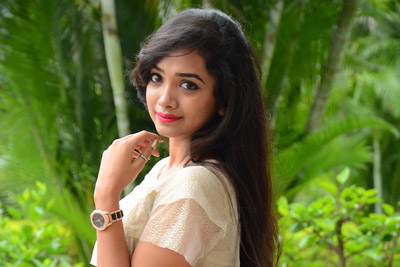 shanvi-stills-at-bilalpur-police-station