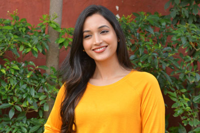 srinidhi-shetty-at-kgf-movie-team-successmeet