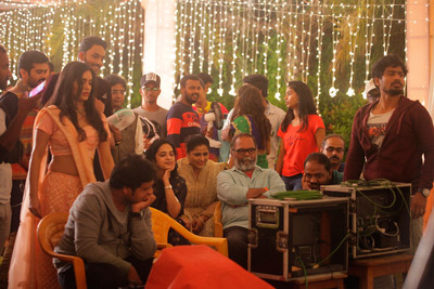 valliddhari-madhya-movie-team-working-stills
