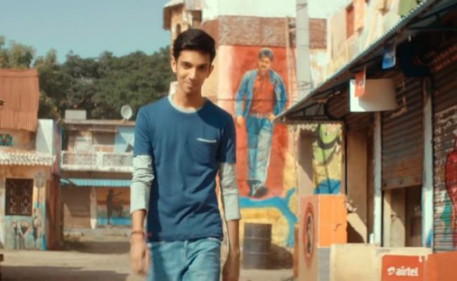 anirudhs-fitting-tribute-to-pawan-kalyan