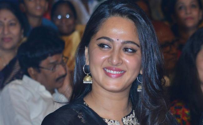 anushka-praises-tollywood-stars