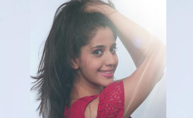 simraan-pareenjas-tollywood-debut