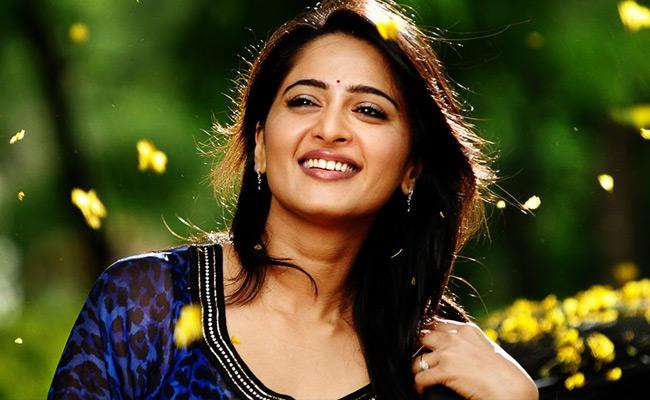 anushka-to-star-in-upcomming-horror-film