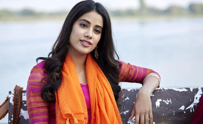 jahnavi-kapoor-praised-vijay-devarakonda