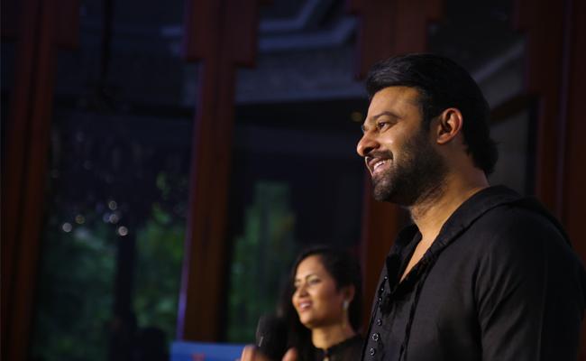 no-mobiles-in-prabhas-20-movie-sets