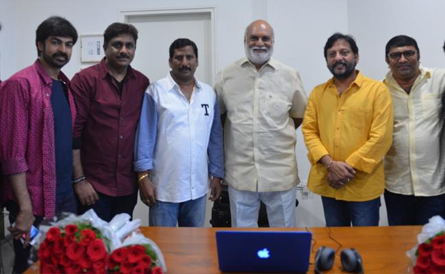 director-raghavendra-rao-inveils-raagala-24-gantallo-trailer