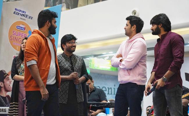 rajavaru-ranigaru-team-in-amb-mall